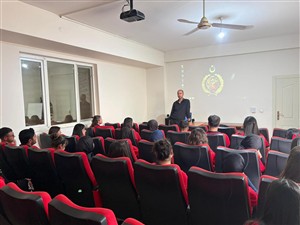Afet ve Acil Durum Yönetimi Dersi Kapsamında Aksaray İtfaiyesi'ne Saha Ziyareti
