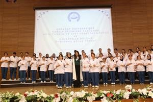 Acil Yardım ve Afet Yönetimi Bölümü ve Hemşirelik Bölümü Üniforma Giyme ve Yemin Töreni Gerçekleştirildi